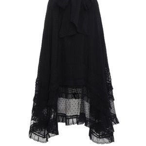 Bright-side texture skirt.